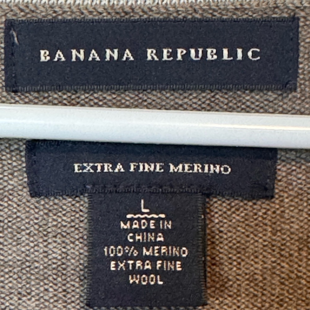 Banana Republic Mens V-Neck Argyle Sweater Extra Fine Merino Wool Size Large - Picture 3 of 13